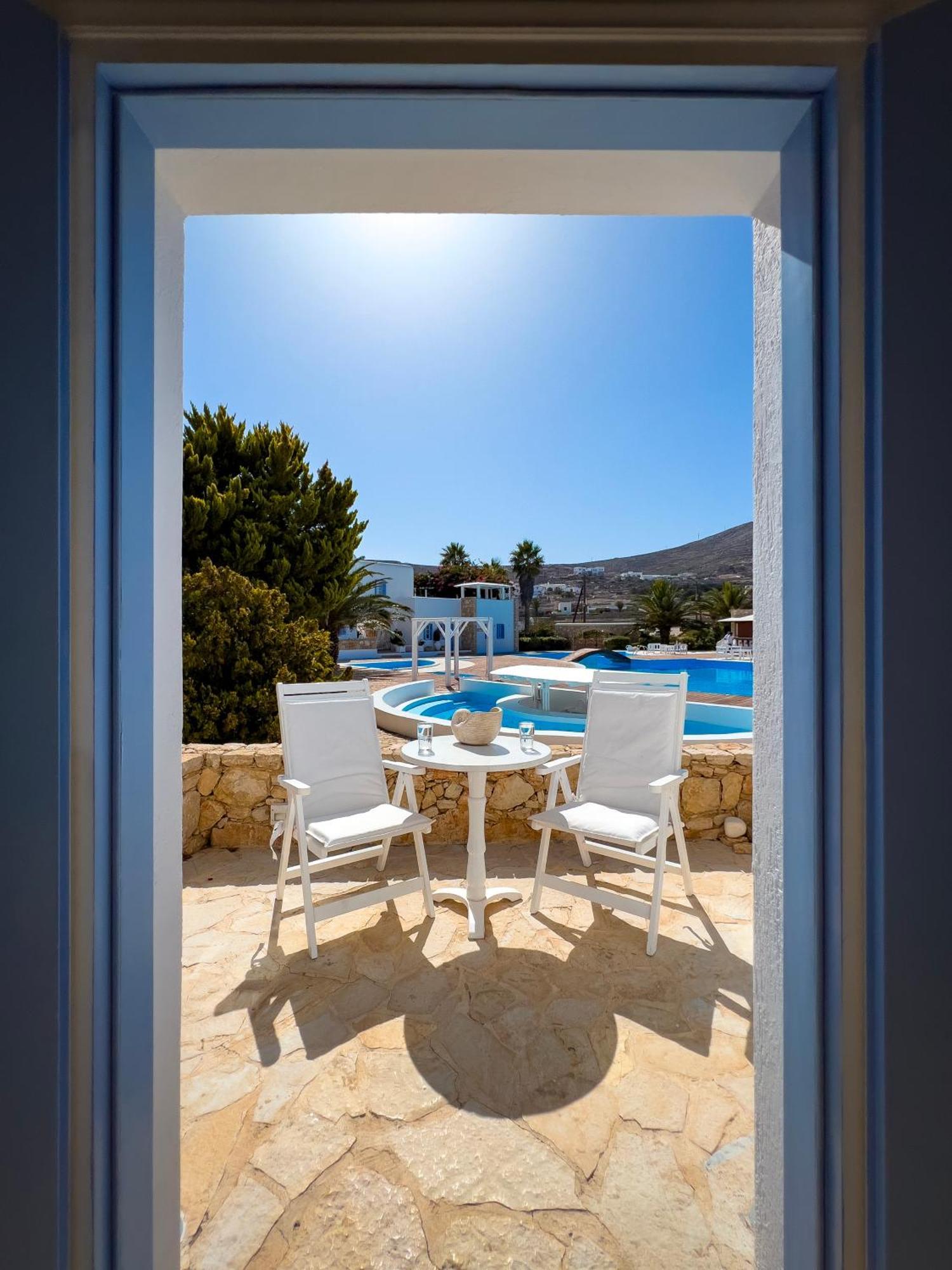 Chora Resort Hotel & Spa Folegandros Town Экстерьер фото