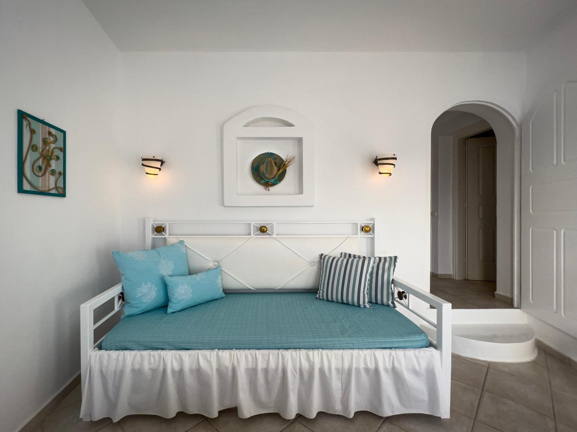 Chora Resort Hotel & Spa Folegandros Town Экстерьер фото